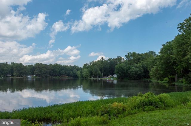 142 WOODLAND DR, Stafford, VA 22556