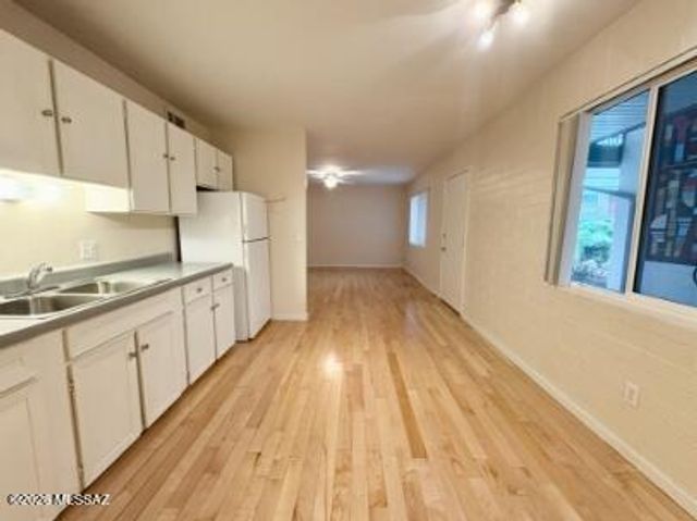 835 N 6th Ave Apt 37, Tucson, AZ 85705