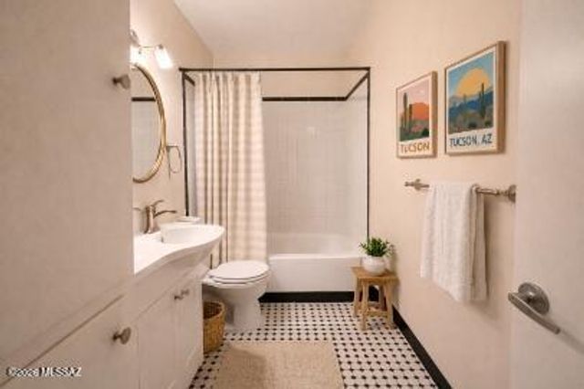 835 N 6th Ave Apt 37, Tucson, AZ 85705