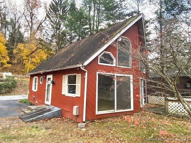 270 Manor Road, Southbury, CT 06488