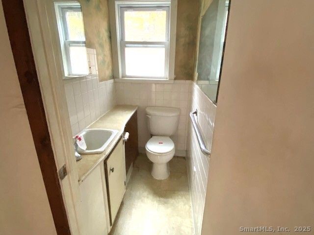 270 Manor Road, Southbury, CT 06488