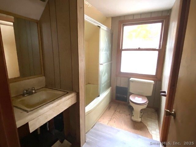 270 Manor Road, Southbury, CT 06488