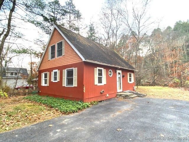 270 Manor Road, Southbury, CT 06488
