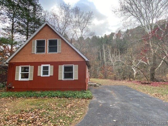 270 Manor Road, Southbury, CT 06488