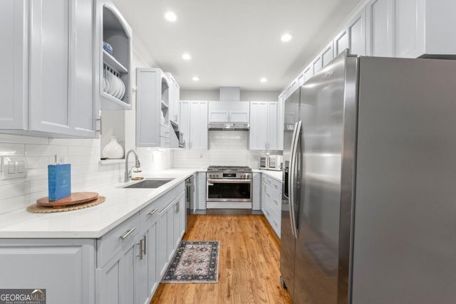 3852 CLUBHOUSE Drive, Gainesville, GA 30501