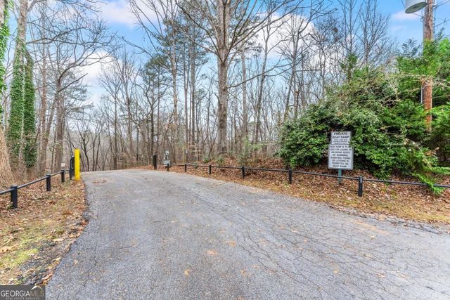 3852 CLUBHOUSE Drive, Gainesville, GA 30501