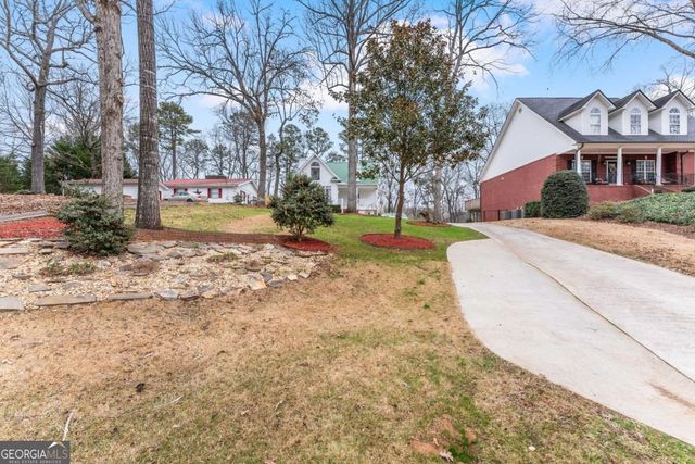 3852 CLUBHOUSE Drive, Gainesville, GA 30501