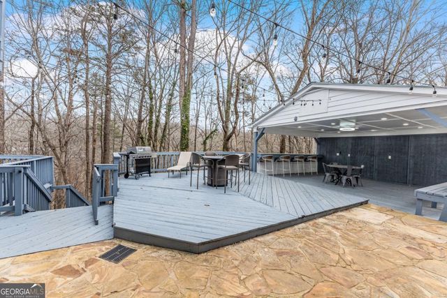 3852 CLUBHOUSE Drive, Gainesville, GA 30501