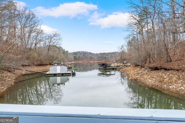 3852 CLUBHOUSE Drive, Gainesville, GA 30501