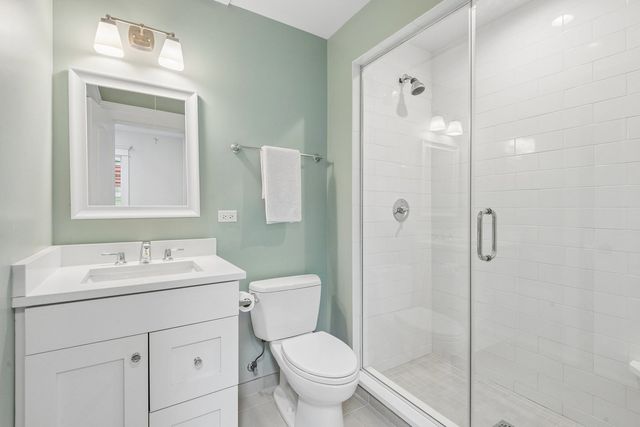 2109 W Sunnyside Avenue, Chicago, IL 60625