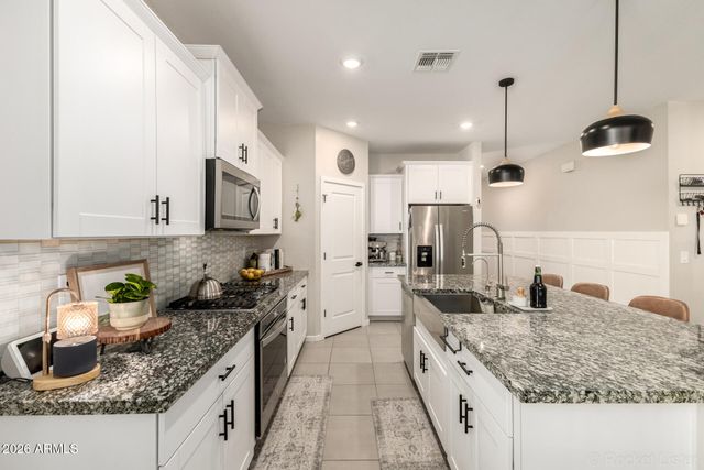 37366 N AZTECA Road, San Tan Valley, AZ 85140