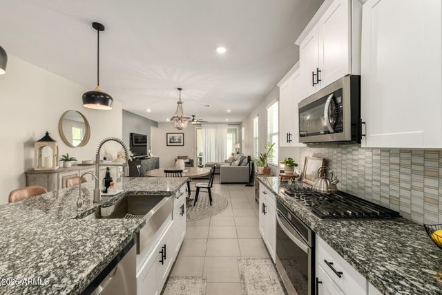 37366 N AZTECA Road, San Tan Valley, AZ 85140