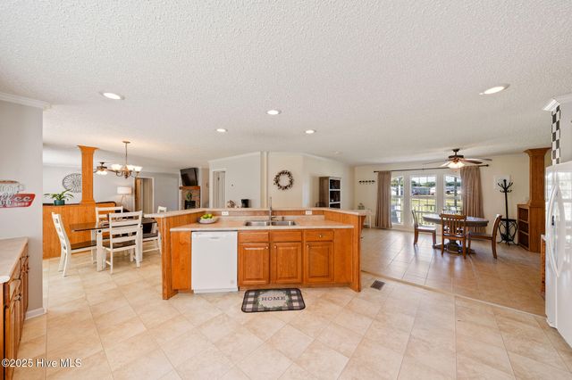 347 Turkey Creek Road, Rocky Point, NC 28457