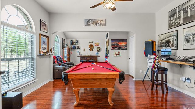 27511 Fels Mauer Blvd, New Braunfels, TX 78132