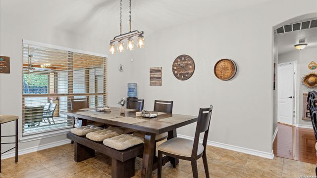 27511 Fels Mauer Blvd, New Braunfels, TX 78132