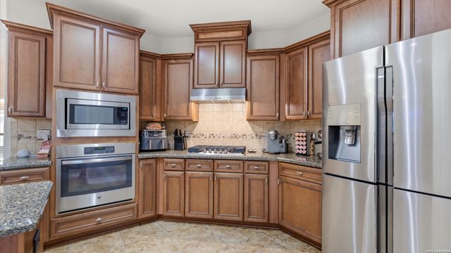 27511 Fels Mauer Blvd, New Braunfels, TX 78132