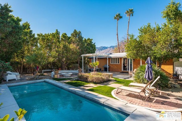 2072 Arnico Street, Palm Springs, CA 92262