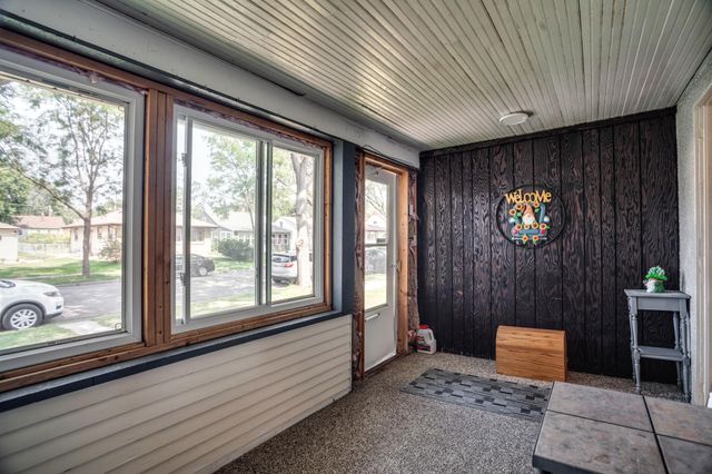 1992 Clear Avenue, Saint Paul, MN 55119