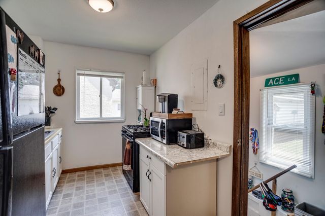 1992 Clear Avenue, Saint Paul, MN 55119