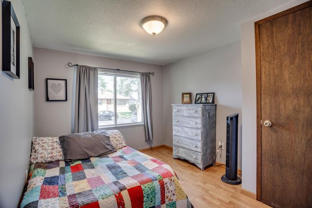 1992 Clear Avenue, Saint Paul, MN 55119