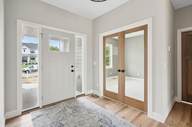 4986 Dodd Road, Eagan, MN 55123