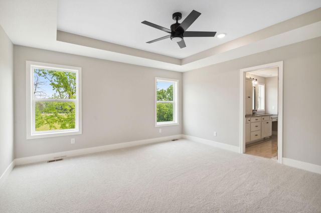 4986 Dodd Road, Eagan, MN 55123