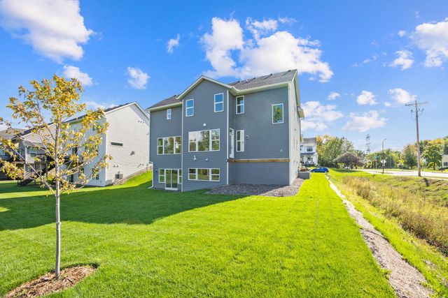 4986 Dodd Road, Eagan, MN 55123