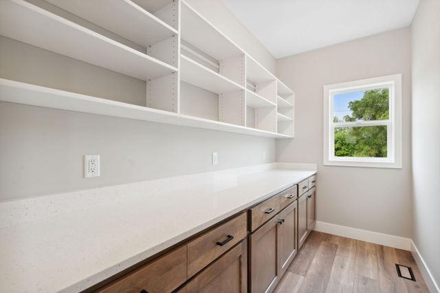 4986 Dodd Road, Eagan, MN 55123