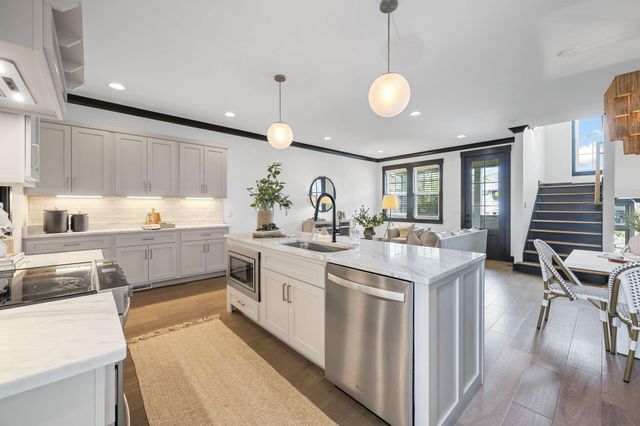 1832 Madison Street, Chattanooga, TN 37408