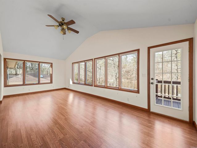 70 Estremedura Drive, Hot Springs Village, AR 71909