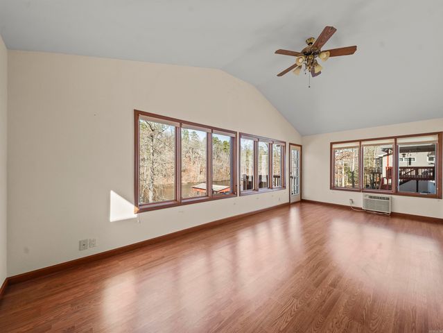 70 Estremedura Drive, Hot Springs Village, AR 71909