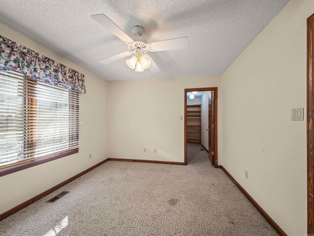 70 Estremedura Drive, Hot Springs Village, AR 71909