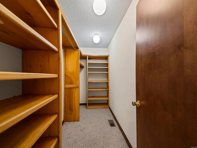 70 Estremedura Drive, Hot Springs Village, AR 71909