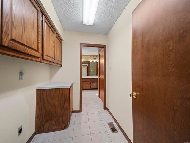 70 Estremedura Drive, Hot Springs Village, AR 71909