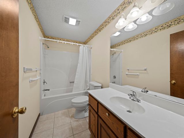 70 Estremedura Drive, Hot Springs Village, AR 71909