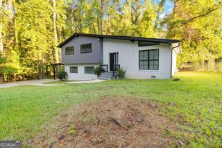 2045 Pine Oak Drive, Atlanta, GA 30310