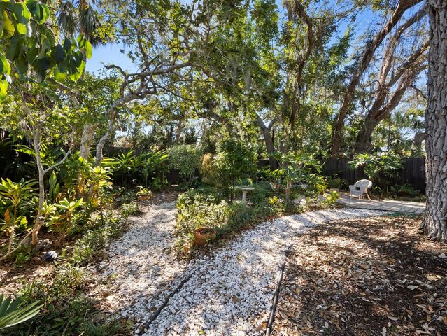 1642 CATALONIA LANE, Sarasota, FL 34239