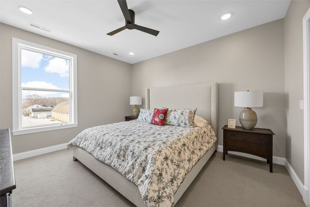 1500 Main St 206, Ely, IA 52227