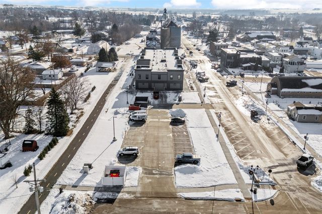 1500 Main St 206, Ely, IA 52227