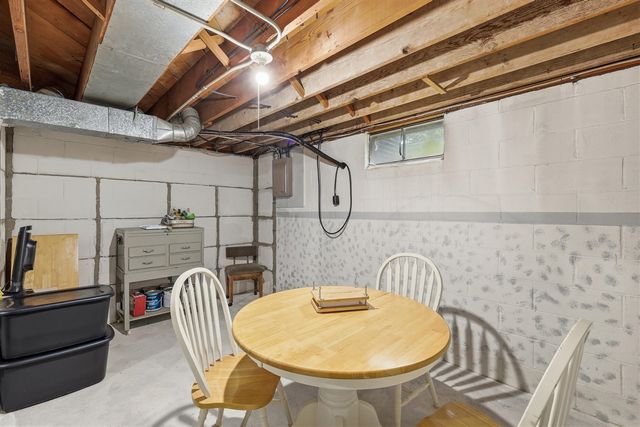 719 Aster Avenue, Holland, MI 49423