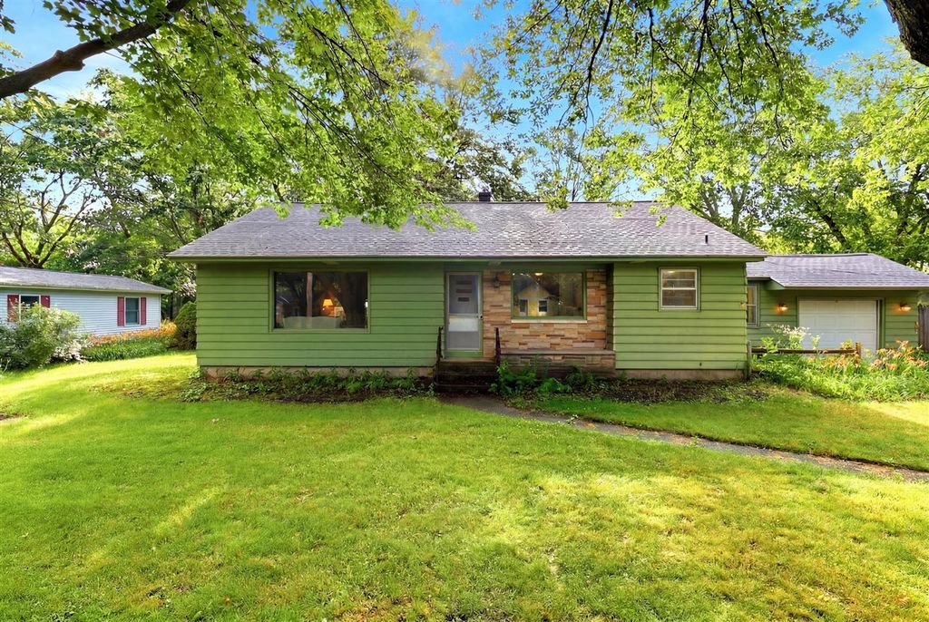 719 Aster Avenue, Holland, MI 49423