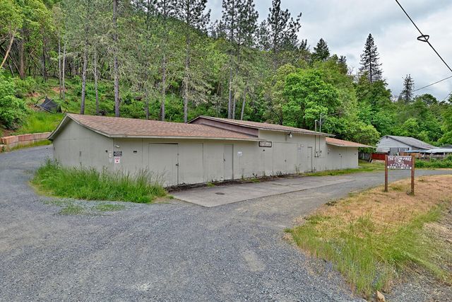 8401 Rogue River Highway, Grants Pass, OR 97527
