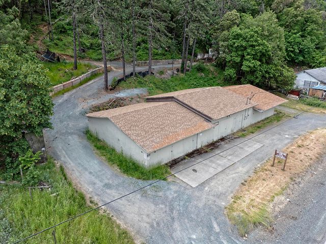 8401 Rogue River Highway, Grants Pass, OR 97527