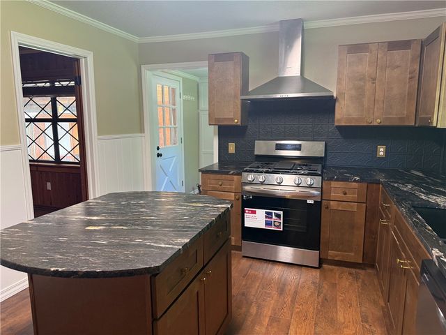 3002 W 2nd, Russellville, AR 72801