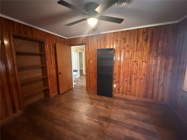 3002 W 2nd, Russellville, AR 72801