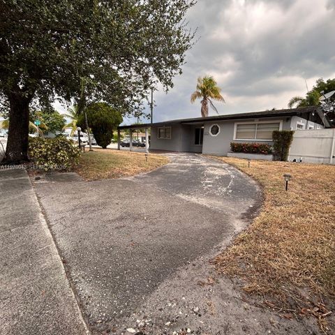 221 NE 24th St, Pompano Beach, FL 33064