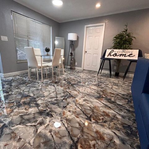 221 NE 24th St, Pompano Beach, FL 33064