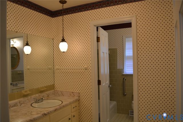 1912 Kirkwall Ct, North Chesterfield, VA 23235