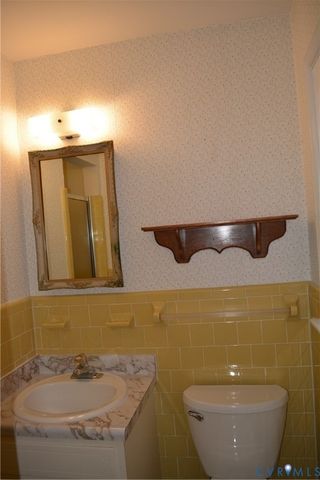 1912 Kirkwall Ct, North Chesterfield, VA 23235