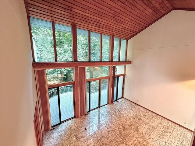 320 Fauna Court, Sandy Springs, GA 30350